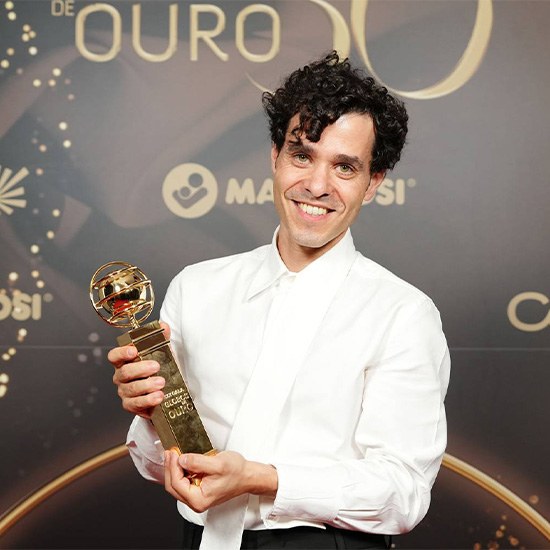 “Só Mais Uma Gaivota” vence Globo de Ouro e recupera uma história com origem na ESMAE