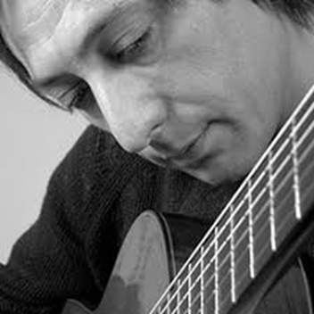 A Comunidade da ESMAE Homenageia Rui Gama